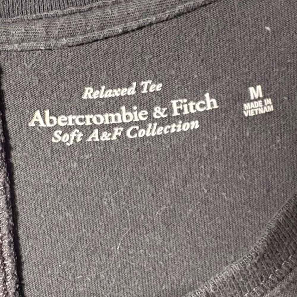 Abercrombie & Fitch Gray Los Angeles Lakers Relaxed Fit T-shirt Women's size Med - Picture 3 of 3